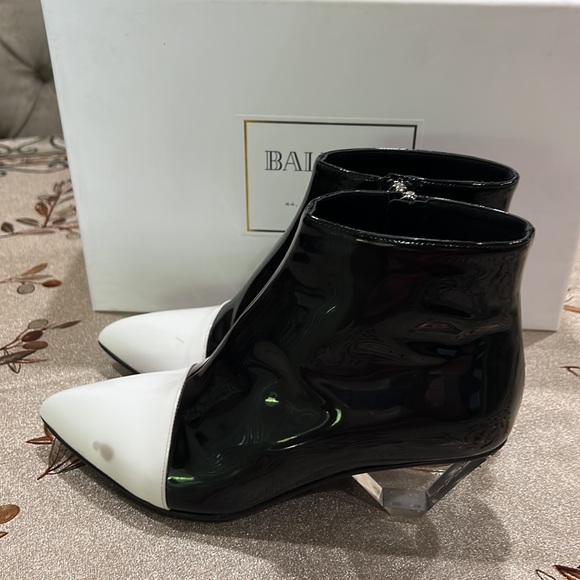 - Balmain Patent Leather Booties - Picture 12 of 13